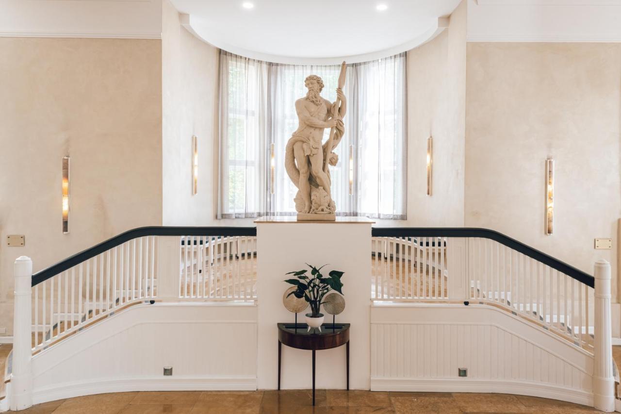 Falkensteiner Spa Resort Marianske Lazne Luaran gambar Interior of the house