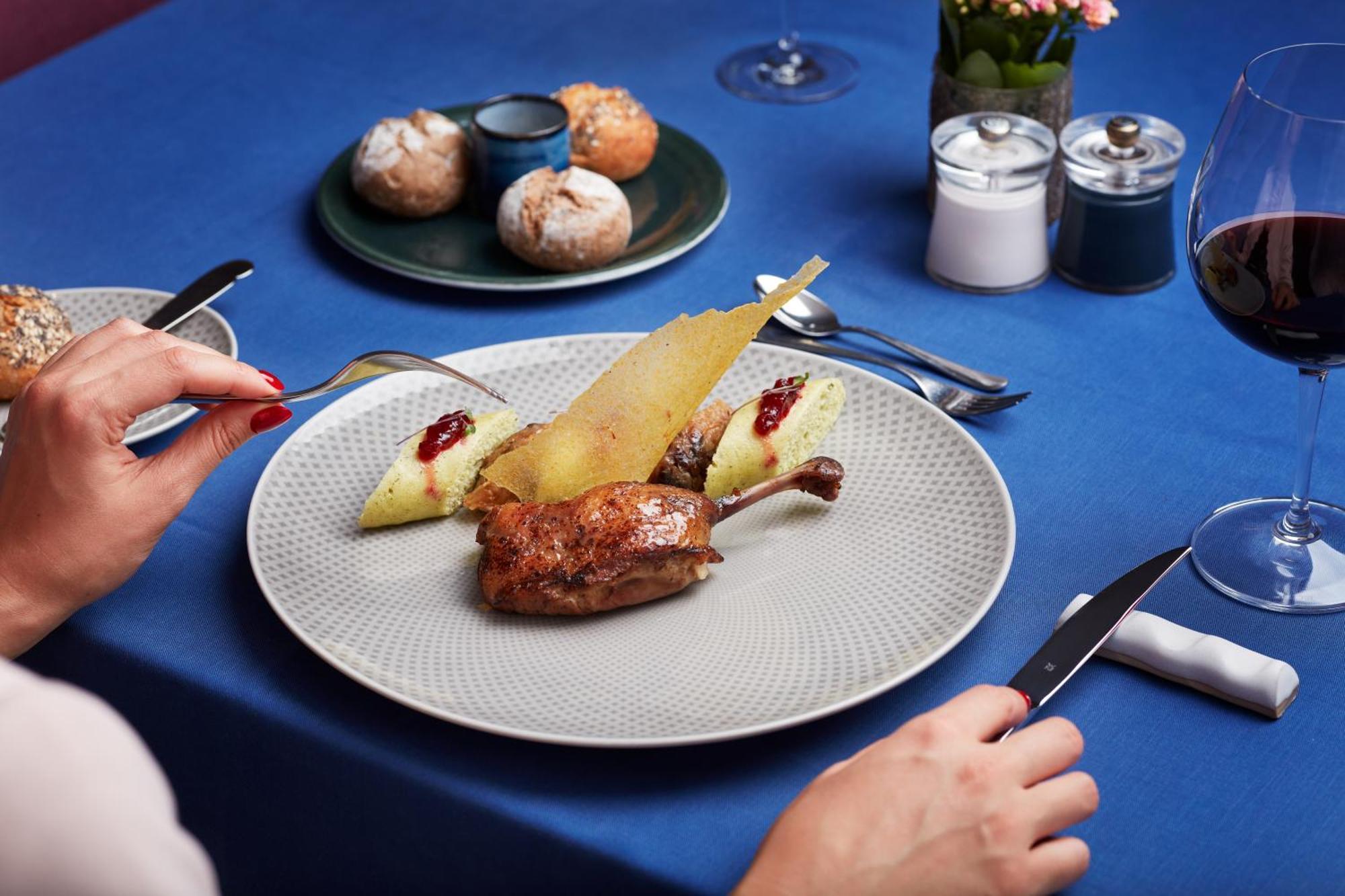 Falkensteiner Spa Resort Marianske Lazne Luaran gambar A duck confit with pear and red wine