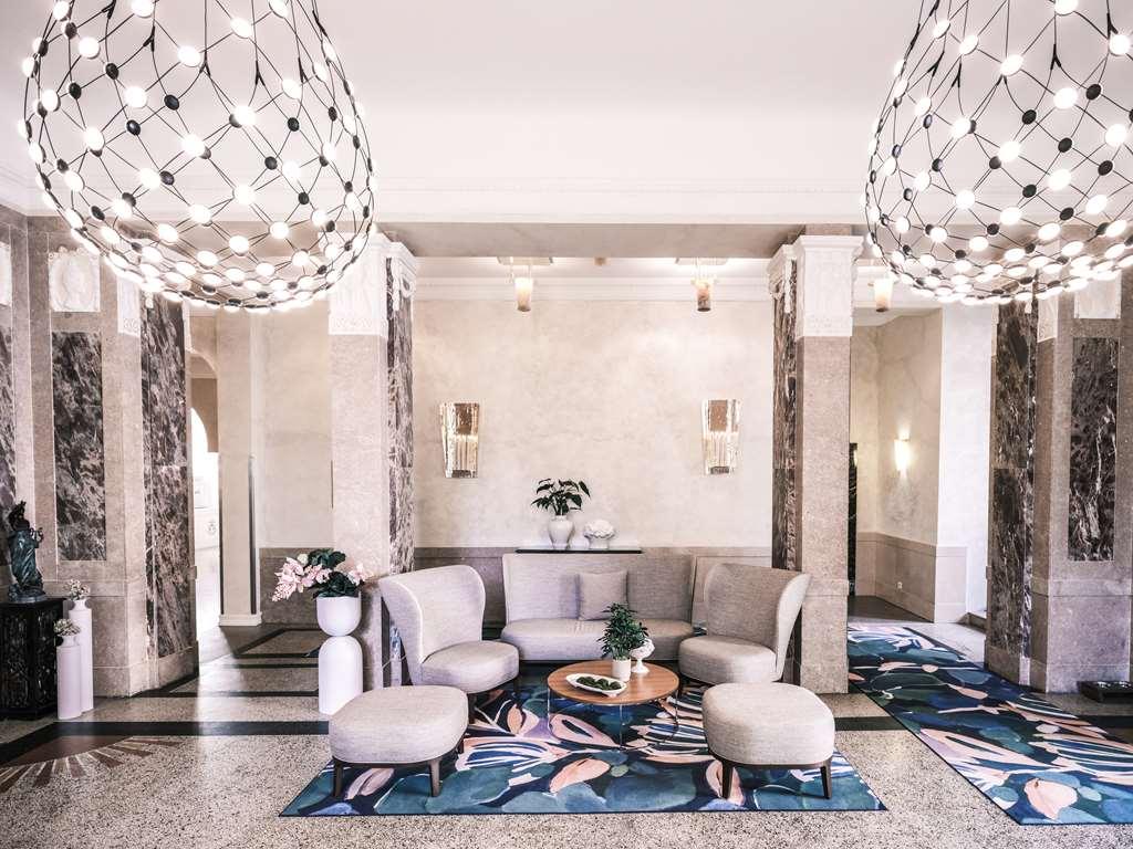 Falkensteiner Spa Resort Marianske Lazne Dalaman gambar The lobby of the hotel